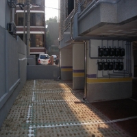 주차장 보도블…